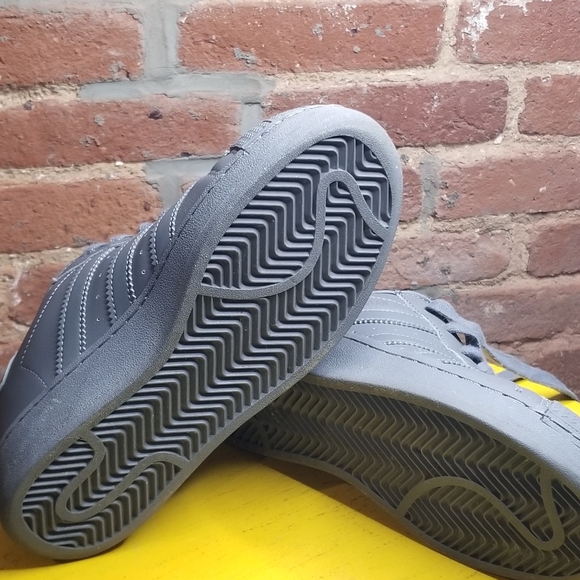 Womens Adidas sneakers - Picture 6 of 7